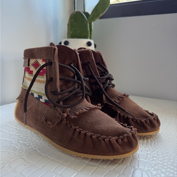 🍂 BRAND NEW Size 8 Laurentian Chief Moccasins in Tobacco Suede Ankle Boots - Picture 2 of 9